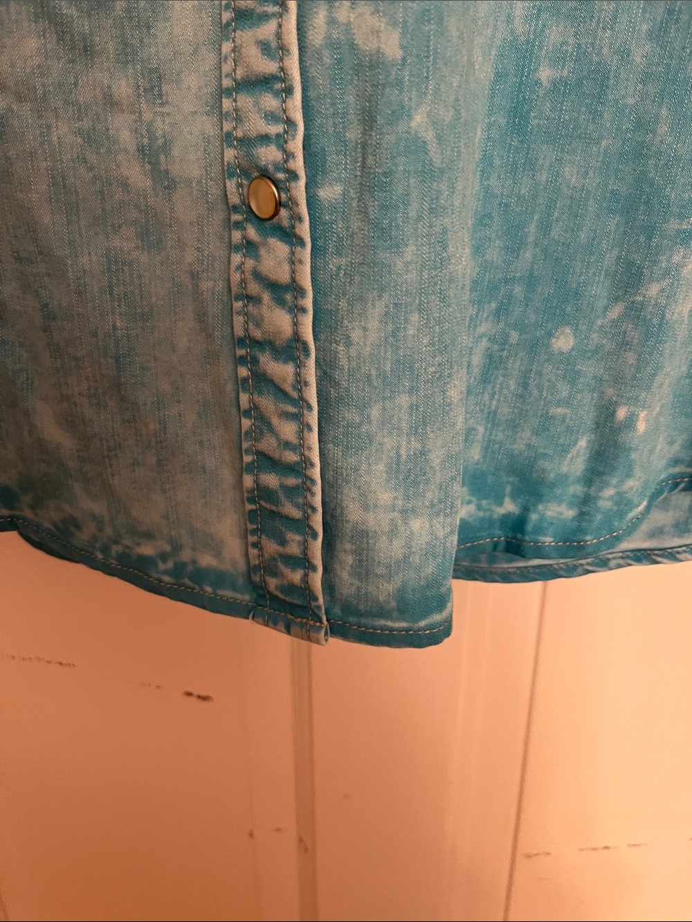 NWT Kimes Ranch- Wash Turquoise Denim Western Shirt - Picture 6 of 6